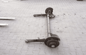 BELKA TYLNA ZAWIESZENIA OPEL VIVARO A 1