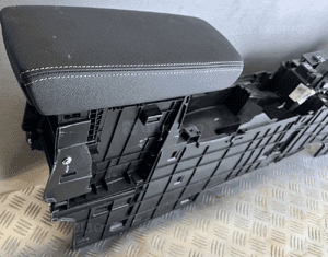 Podlokietnik schowek tunel renault arkana org fv 2