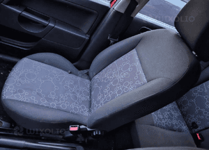 Ford Fiesta Mk6 fotel przód przedni prawy 1
