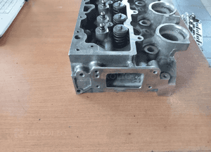 głowica citroen peugeot 1.6 hdi 9643477110 po regeneracji 4