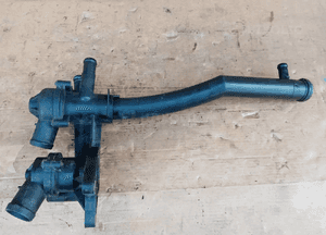 Obudowa termostatu termostat rurka wody Audi A3 8P 1.6 FSI 5
