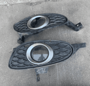 MERCEDES cls 219 zderzak kratka halogen przedni pdc xenon klapka sprysku 10