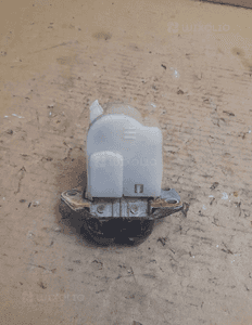 Nissan juke i F15 10-14r zamek klapy bagażnika tył 1