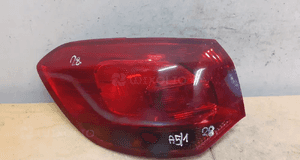 X. lampa tył tylna lewa astra j kombi 1