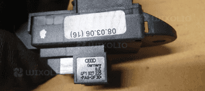 Przełącznik włącznik hamulca ręcznego Audi A6 C6 4F1927225 6