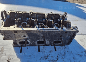 Audi A4 B8 A5 8T 2.7 tdi cgk głowica cylindrów 1059353CS 3