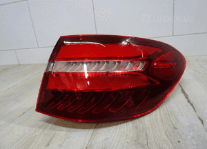 A2539061200 lampa tylna prawy tył led glc W253 usa 1