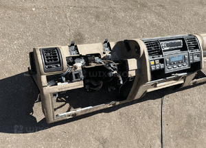 Kokpit deska rozdzielcza beżowy LAND ROVER DISCOVERY 1 I 2 II 3