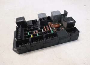 JAGUAR XJ X351 MODUŁ SKRZYNKA PUSZKA BEZPIECZNIKÓW 3