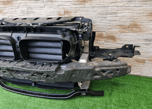 Pas przedni wzmocnie chłodnice bmw 5 F10 F11 m p 2