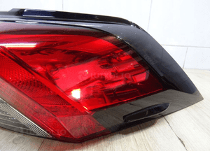 Lampa prawy tył toyota RAV4 v 81550-42230 3