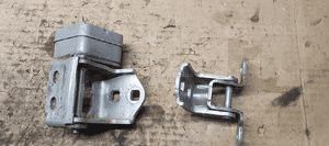 Zawias zawiasy drzwi prawy tył para Renault Megane II 3