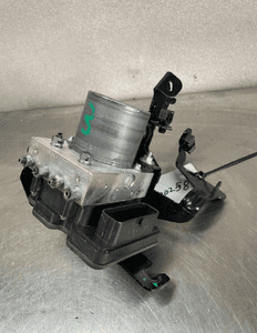 Pompa abs renault arkana 476606536R org fv 1