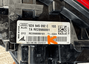 AUDI A1 82A LAMPA LED LEWA TYŁ TYLNA 4