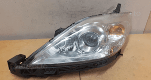 Mazda v 5 lampa przód przednia lewa 1