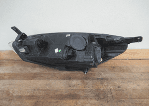 Lampa przednia przód prawa ford fiesta MK8 soczewka 2017- 10