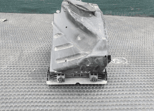 Obudowa Filtra 03G133835A 03G133833 03G133837 Powietrza Pokrywa 2.0 TFSI Benzyna Audi A4 B7 23