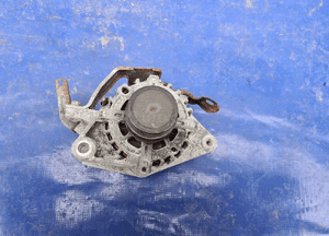 TOYOTA YARIS III alternator 1.33 27060-0y120 2