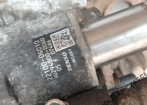 POMPA WTRYSKOWA AVENSIS T25 2.0 D4D 221000G010 2