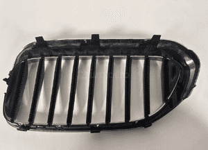 Atrapa nerka prawa przód grill bmw 5 G30 G31 2017- 8070470 cała 2