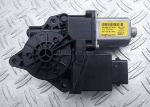 SILNICZEK SZYBY PRAWY PRZÓD TUCSON II 82460-D7010