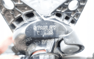 Halogen lewy przód honda hr-v ii lift 18- W3525 stanley 7