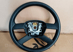 Kierownica czteroramienna ładna VW Polo 9N 6Q0837885 1