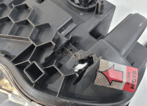 BMW X3 F25 X4 F26 LCI Lampa przednia Xenon R 13689 9