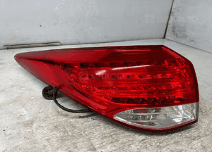 Lampa lewy tył Hyundai i40 924013Z0 1