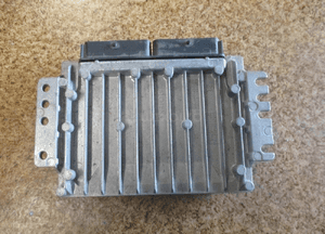 STEROWNIK SILNIKA VOVLO S40 V40 2.0T S108212005E 3