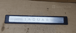 Nakładka listwa osłona progu lewy przód Jaguar XF X250 8X23-13201-AF 1