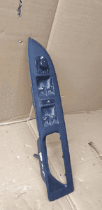 Przełącznik panel szyb lewy przód VW Golf V Plus 5M1867371B 2