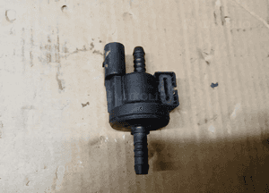 Zawór zaworek podciśnienia Audi A6 C6 3.2 FSI 06F906517 1