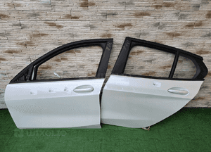 Drzwi bmw 1 F40 kolor A96 2