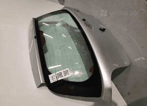 Klapa tył tylna bagażnika | toyota yaris i 1 199 4