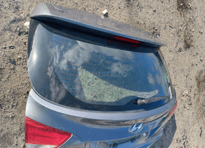 Hyundai IX35 klapa bagażnika tył tylna 10- kompletna 5