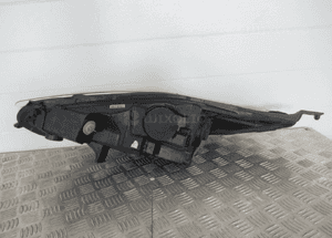 Lampa przednia przód prawa ford fiesta MK7 lift czarna 2012- 3