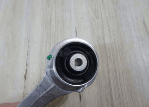 WAHACZ PRAWY PRÓD PRZEDNI AUDI Q5 80A407696C 7
