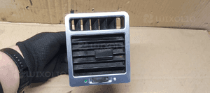Kratka nawiewu powietrza prawy przód Range Rover Vogue L322 JVE000041 2