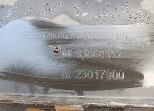 Zderzak przód przedni Renault Trafic III Vivaro B 620228716R 93868852 9