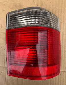Lampa tylna prawa narożnikowa RANGE ROVER P38 Lift