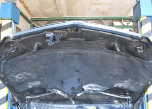 MERCEDES  E 207 wyciszenie maski mata pod maskę wygłuszenie 1