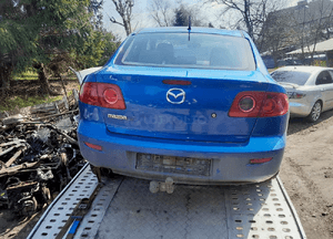 Mazda 3 BK 03-09 Klapa tylna Sedan drzwi szyba tylna w kolor 1