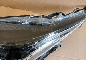 Lampa lewa reflektor lewy toyota corolla E21 sedan led 19- 3