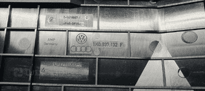 Skrzynka bezpieczników VW Passat B6 3C0937125 1K0937132F 7