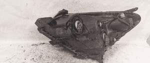 .  PRZOD PRZEDNIA LAMPA PRAWA TOYOTA COROLLA VERSO 2 5