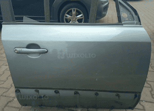 Hyundai Tucson drzwi przod przednie prawe BU 3