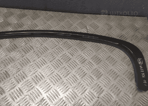 Bmw F30 listwa dachowa czarna lewa 7263231 4