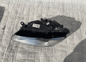 Audi Q5 lift 8R0941031C bixenon lewy skrętny 12- 3
