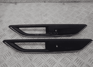 Panel szyby prawy przód  peugeot 3008 98815790177 1